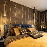 Διαμέρισμα Dh Private Flowers Terrace And Sauna Luxury 2kk, 2x Smarttv-netflix, Free Parking, Gym