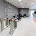 Dh Private Flowers Terrace And Sauna Luxury 2kk, 2x Smarttv-netflix, Free Parking, Gym Διαμέρισμα
