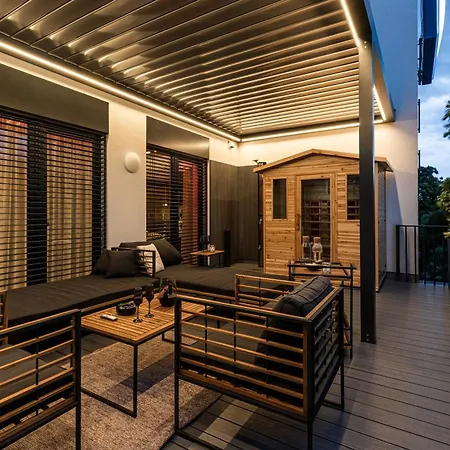 Dh Private Flowers Terrace And Sauna Luxury 2kk, 2x Smarttv-netflix, Free Parking, Gym