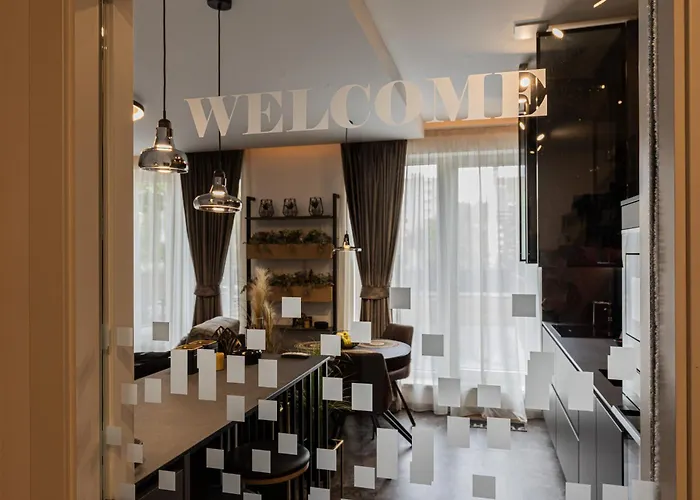 Dh Private Flowers Terrace And Sauna Luxury 2kk, 2x Smarttv-netflix, Free Parking, Gym